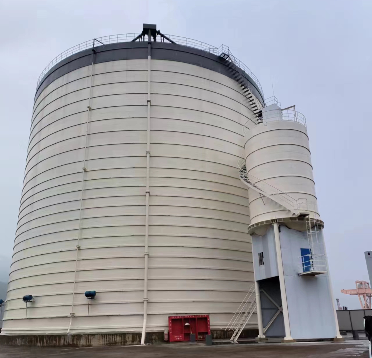 鲁山10万吨水泥钢板库